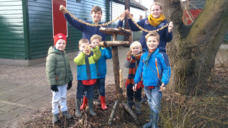 De bevers zorgen voor de vogels.